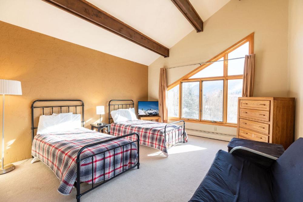 Breakaway West - Studio, 2,3 Bedrooms by Vail Realty